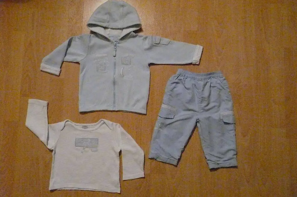 Hose, T-shirt und Jacke 18 Monate Gr. 80