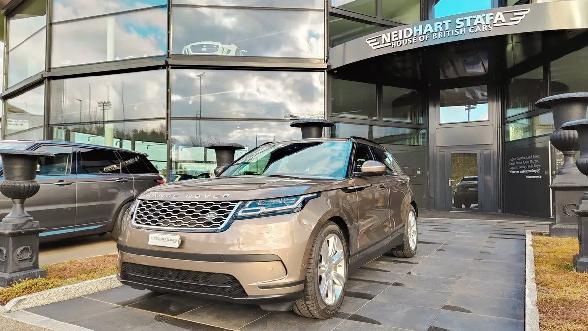 LAND ROVER Range Rover Velar D 240 SE Automatic