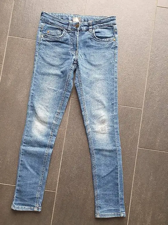 Jeanshose Gr. 140