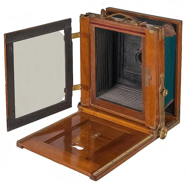 Schweizer Plattenkamera 18x24cm, Roth &Cie