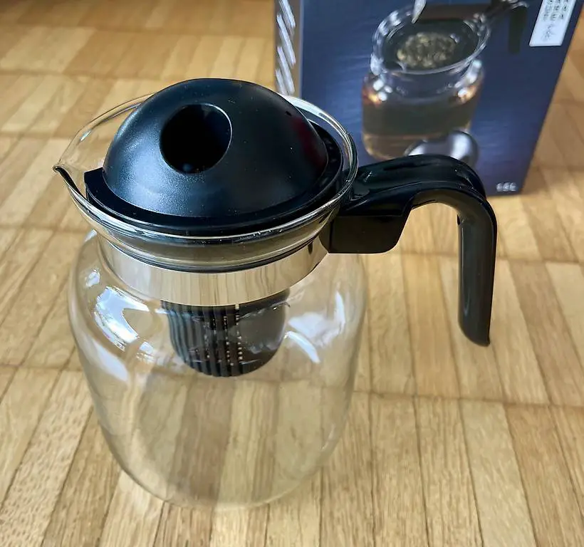 Teekanne Glas mit Teefilter - neu