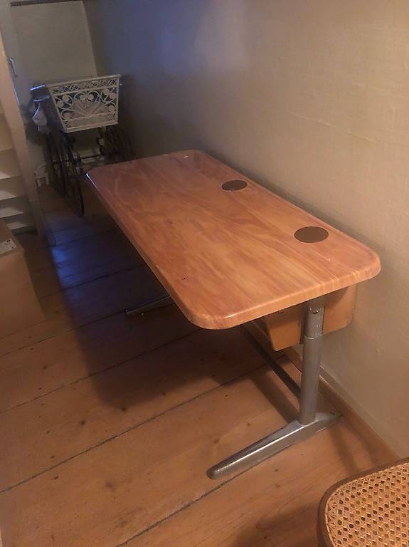 Embru Schreibtisch inkl. Kinderstuhl Schule