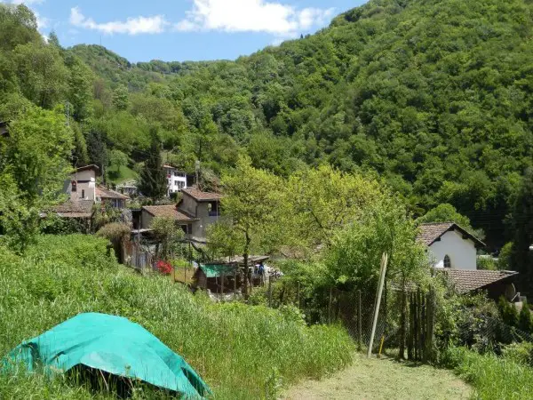  TERRENO EDIFICABILE R3, IMMERSO NEL VERDE