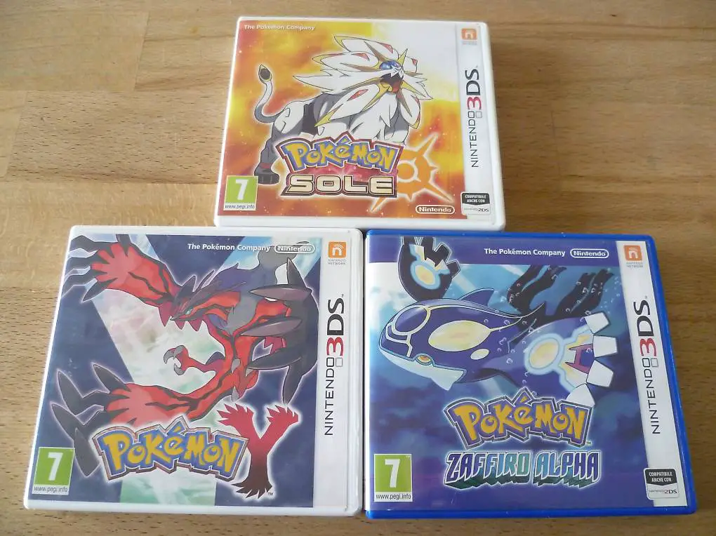 Custodie per Pokemon Sole, Y, Zaffiro Alpha (no giochi) 3DS
