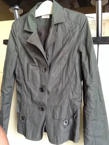 Sportlich-eleganter, kurzer Blazer, Olive, Gr. 36, von Bonit