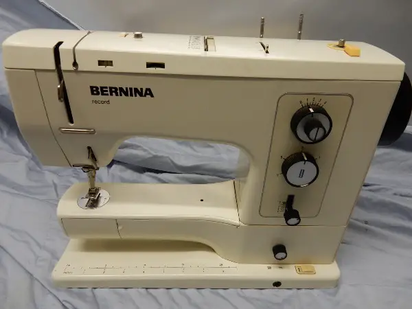 Bernina 830 record in Top Zustand 22022