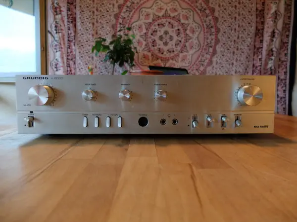 Amplis Sony TA-11/ Grundig V2000 / Yamaha CA400
