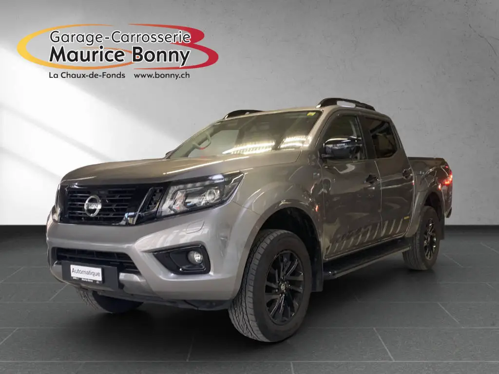 NISSAN NP 300 Navara 2.3 dCi Double Cab N-Guard