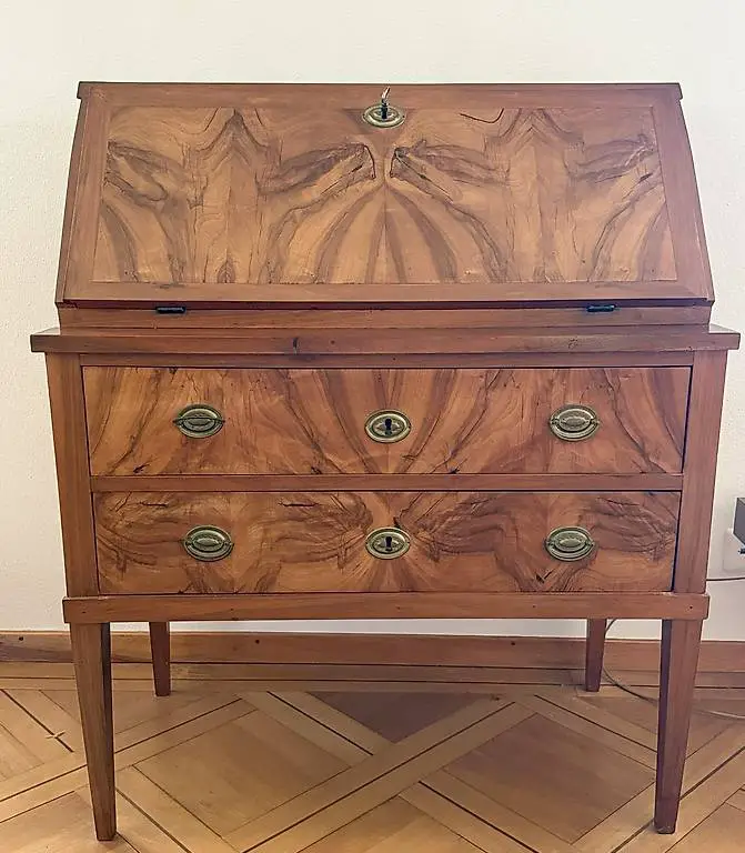 Sekretär Schreibkommode Nussbaum Biedermeier ca. 1830