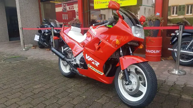 honda vfr 750 f