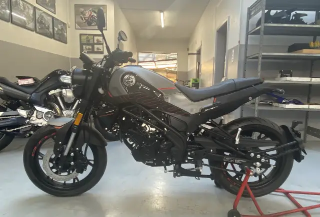 benelli leoncino 125