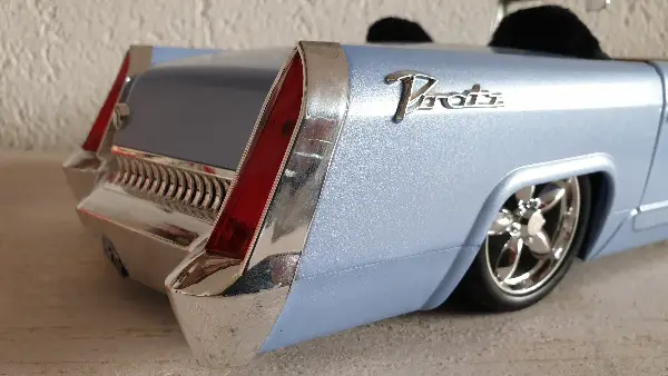 Bratz Auto Model Radio, MGA Entertainment; Van Nuys, CA