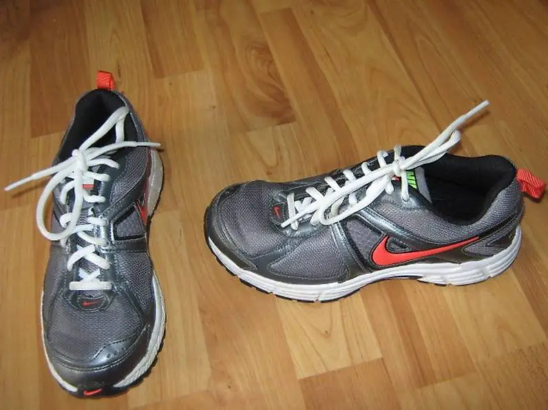 2 Paar Schuhe, Grösse 37.5