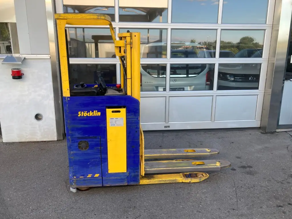 Stöcklin Gabelhochhubwagen EFI 1600 Quersitzstapler gebraucht