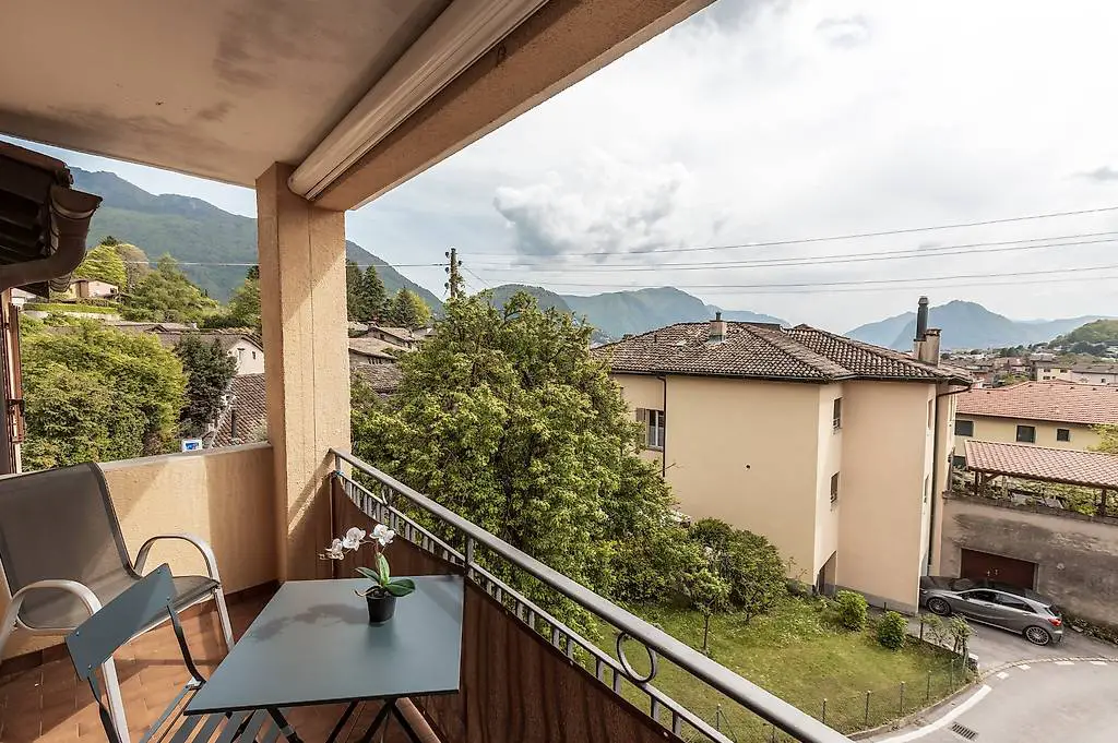 palazzina a reddito a comano