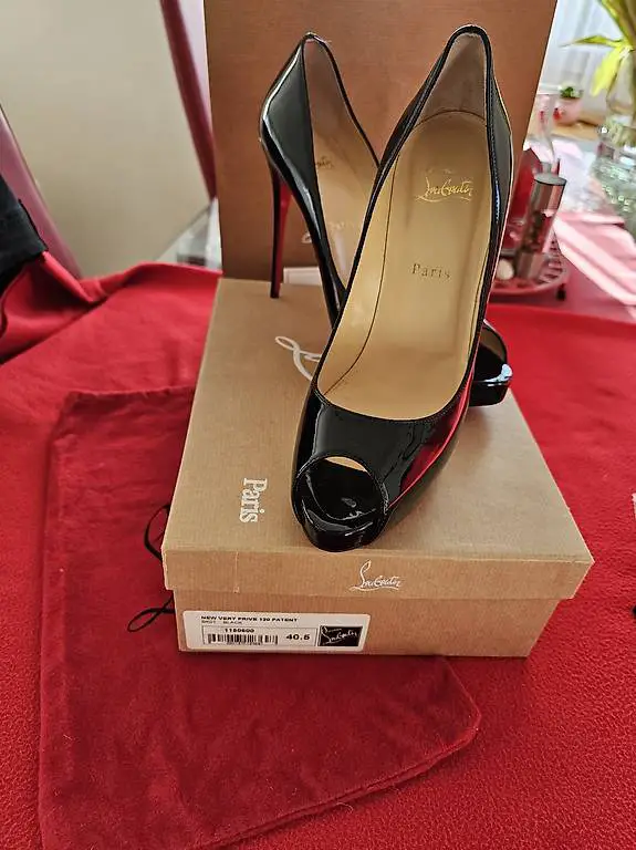 Louboutin Pumps