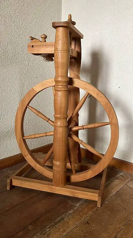 Spinnrad komplett in Echtholz Kirschbaum