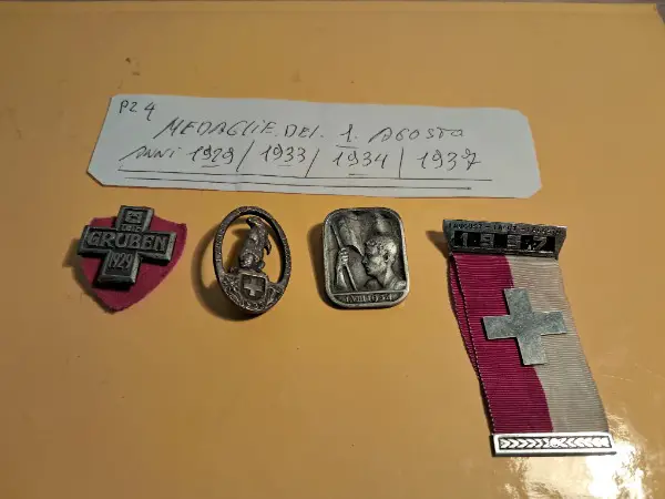 Pz 4 medaglie del 1 Agosto.