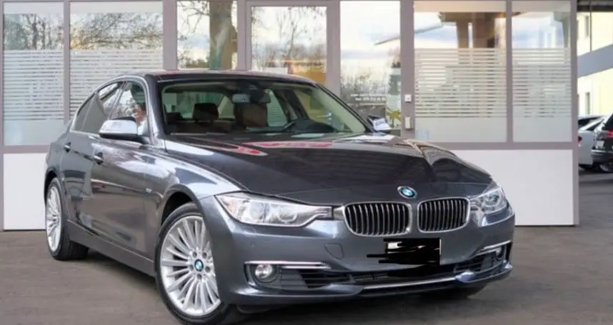 BMW 3er Reihe F30 328i xDrive SAG