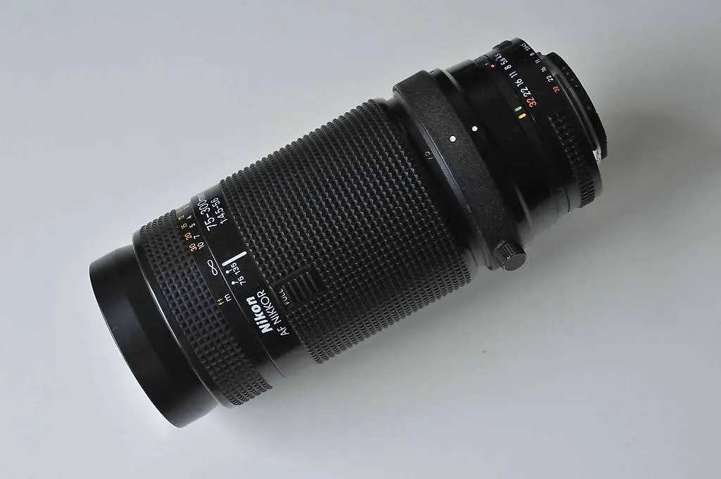 Nikon Nikkor AF 75-300mm f4.5-5.6