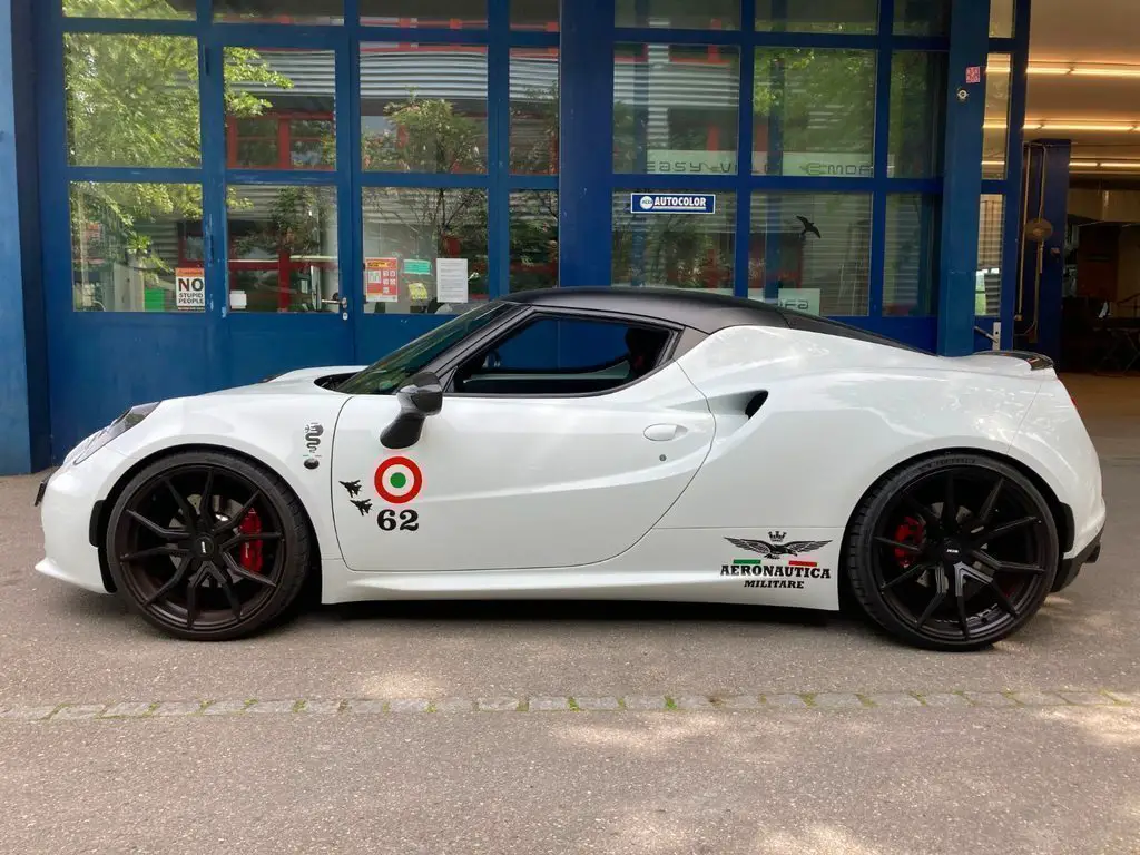 alfa romeo 4c 1750 tbi 325ps