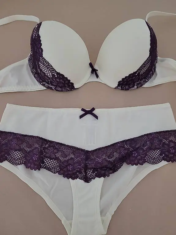 Bügel-BH 75C mit Slip, violett