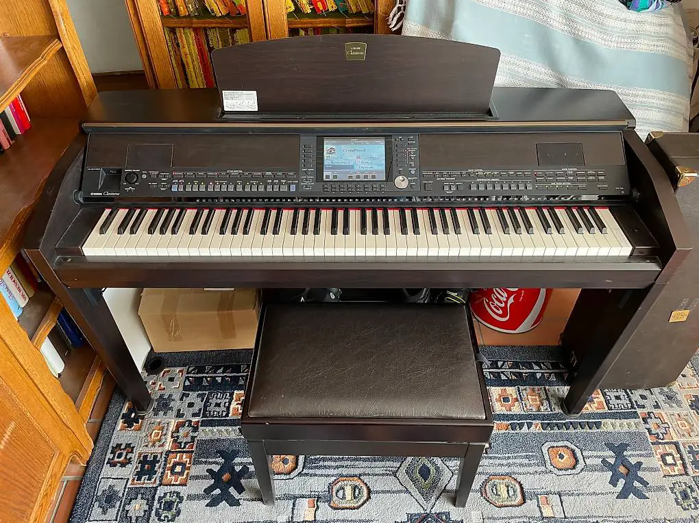 Yamaha CVP-509 inkl. originalverpacktem Zubehör