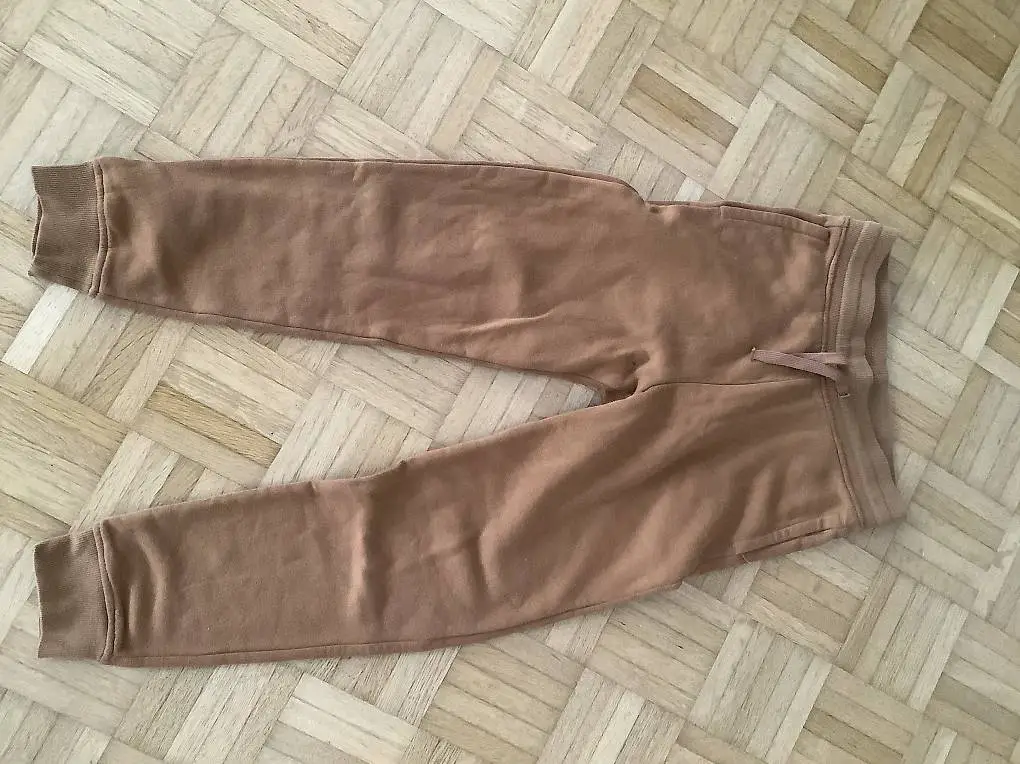 Trainerhosen grösse 152