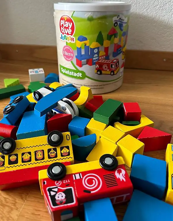 Bauklötze aus Holz, Spielstadt 50-teilig