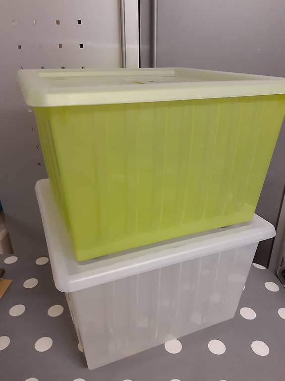 Box Vessla von Ikea grün inkl. Deckel