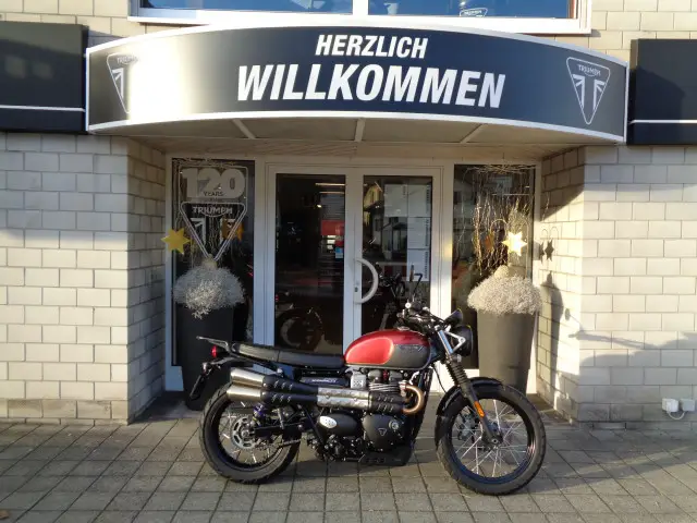 TRIUMPH Street Scrambler 900