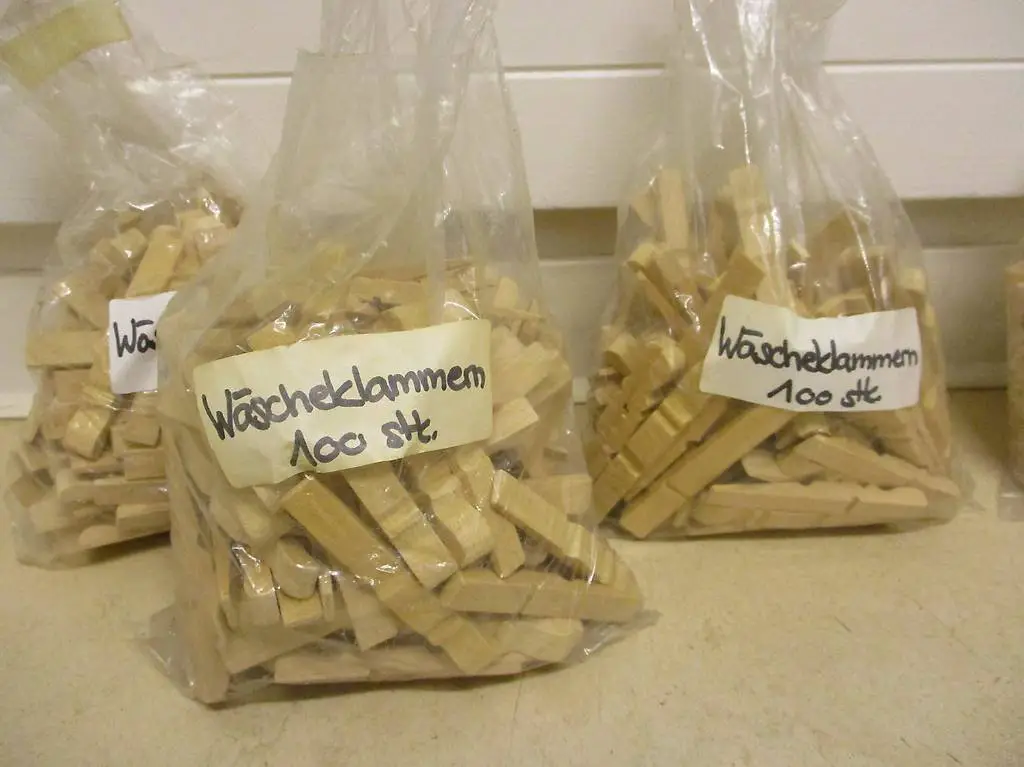 100x Wäsche-Klammer Wäscheklammern halb Holz 72x9mm Basteln
