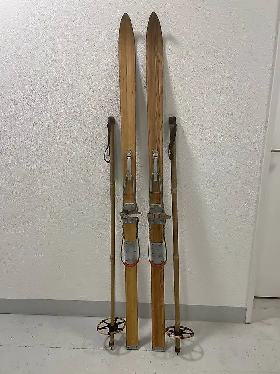Ski (2 FA) , fahrbare Holzski mit Kanten in top Zustand