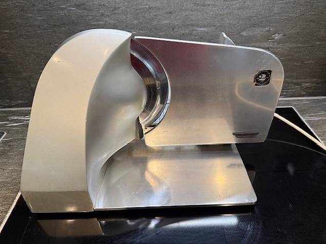 Aufschnittmaschine Turmix alle Teile aus Edelstahl