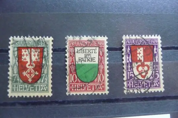 Drei Briefmarken Pro Juventute Wappen 1919