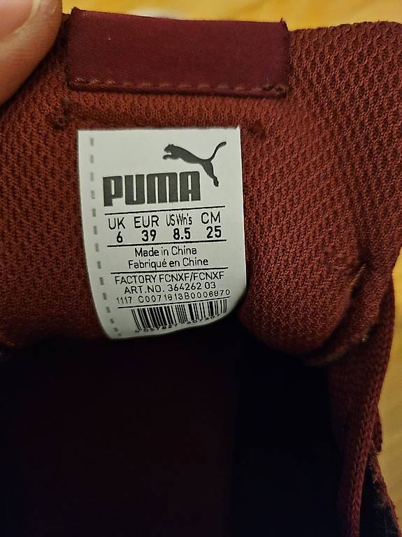 Puma Wildleder Sneaker Gr. 38.5, Bordeauxrot- gut Zustand