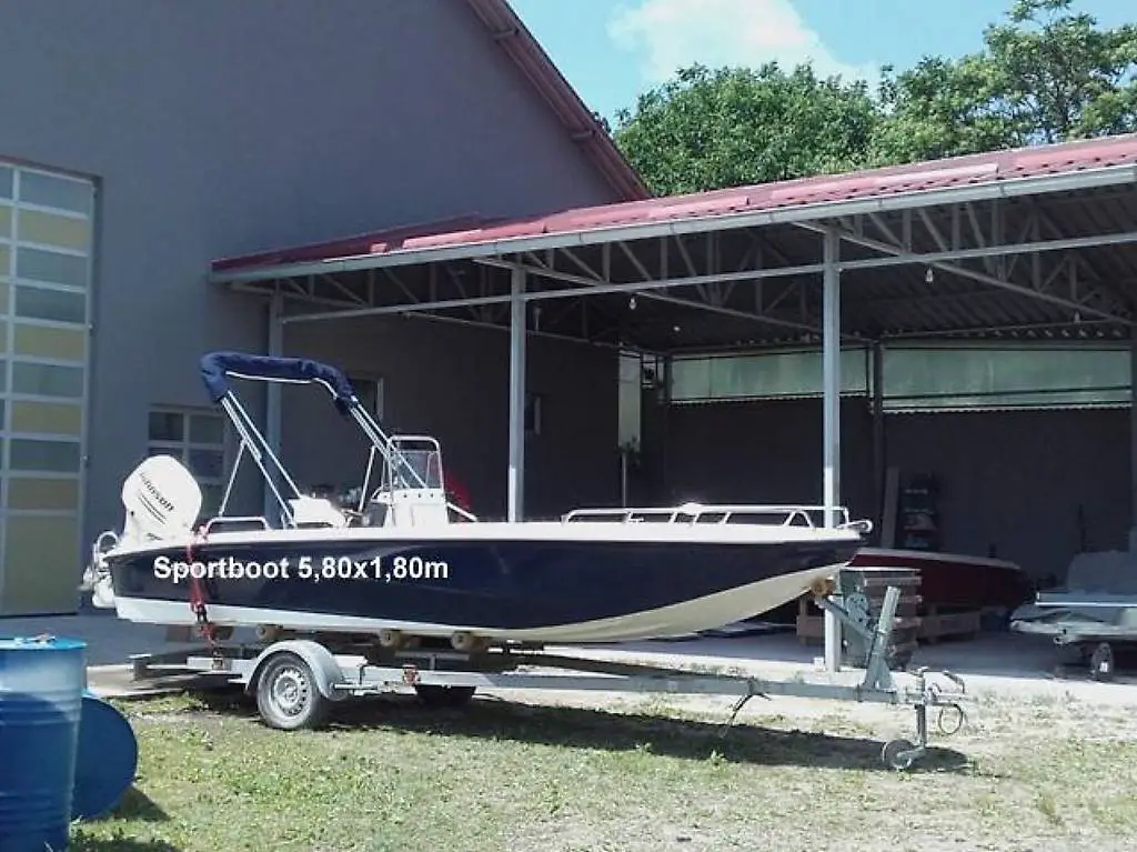 Motorboot 5,8m mit 60ps Aussenborder