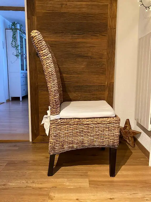 8 Esszimmerstühle aus Bananenrattan mit Polster und Überzüge