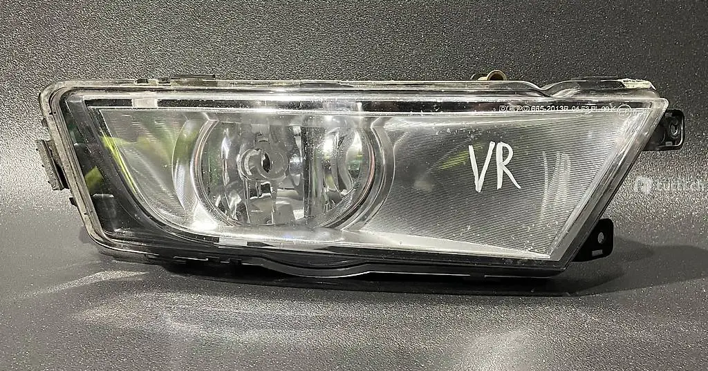  Nebelscheinwerfer vorne rechts Skoda Octavia 2011