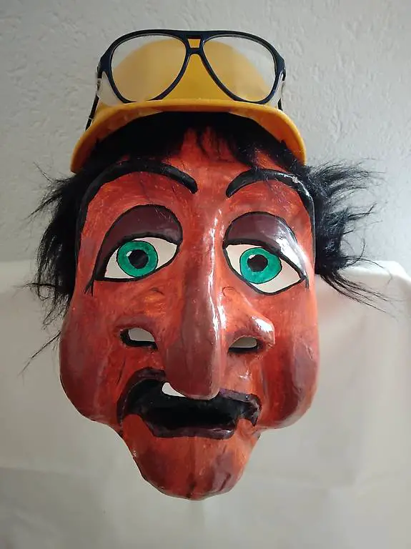 Fasnachtslarve / Faschingsmaske