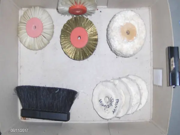 Bürsten Elektromaterial Liqudation Lager