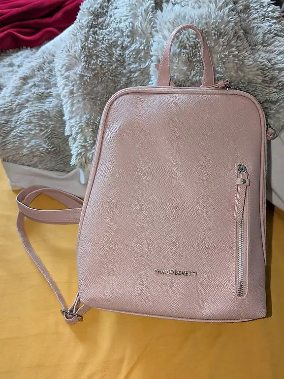 Pinker Rucksack