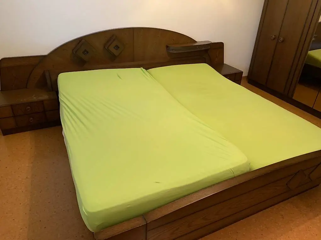 Schlafzimmer komplett