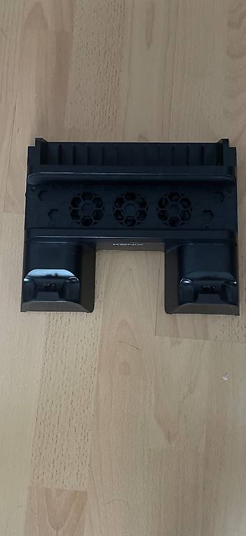 PlayStation 4 Ladestation