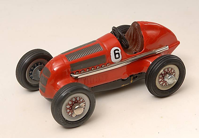 Schuco STUDIO 1050 Mercedes Silberpfeil in rot U.S.A. Patent