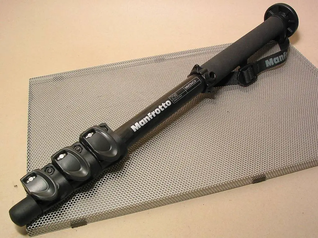 MANFROTTO Model 290 Carbon Profi Einbeinstativ Stativ NEU