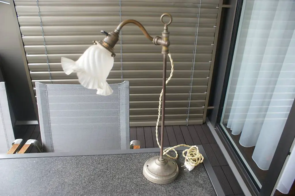 Antike verstellbare Tischlampe Vintage