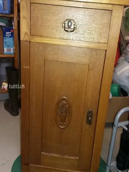 Altes Holz Nachttischli Motiv Blumenkorb