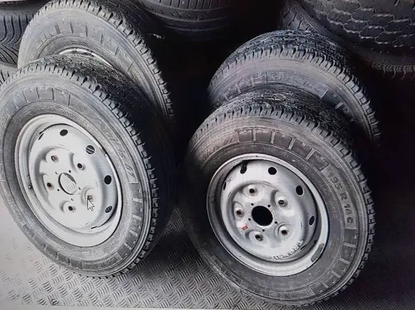 4 Ford Transit Winter Räder 195R14C Michelin