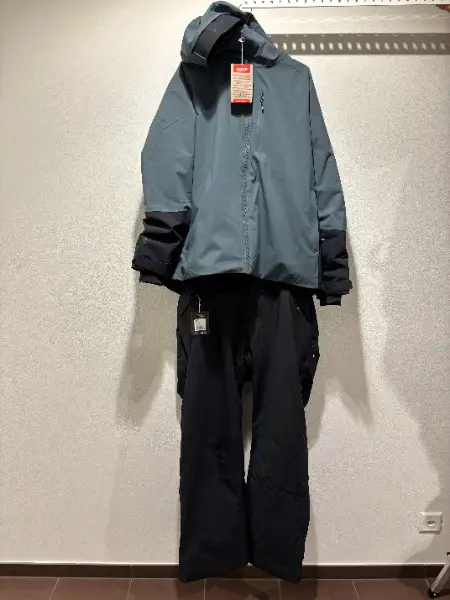 >top neuware stoic skihose und jacke ski snowboard schlitten